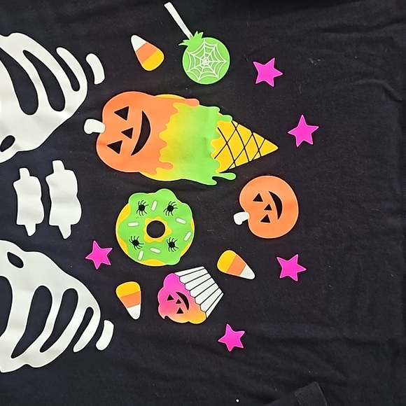 Halloween Glow in the Dark tee - Picture 3 of 4